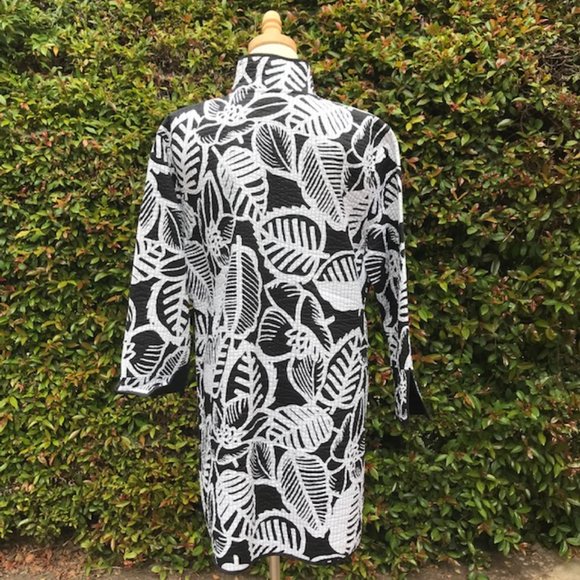 Patty Kim Black/White Quilted Jacket  Size XL - Picture 5 of 8